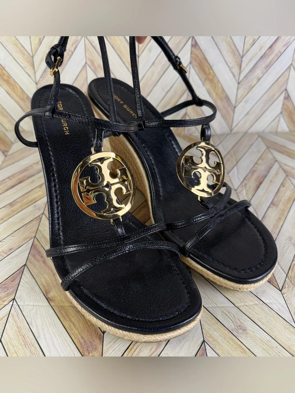 Tory Burch like new